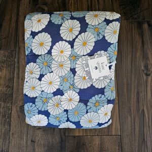 Kate Quinn bamboo quilt NWT